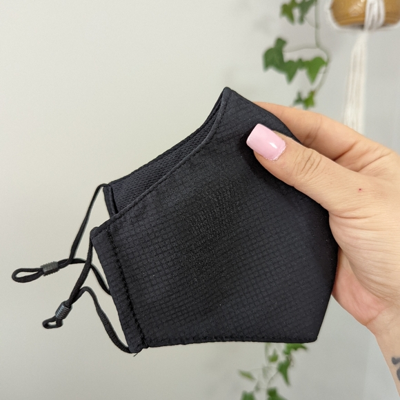 Mask - Picture 2 of 4